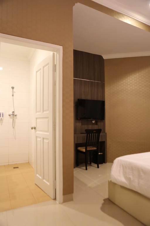Hotel 55 Jakarta Exterior photo